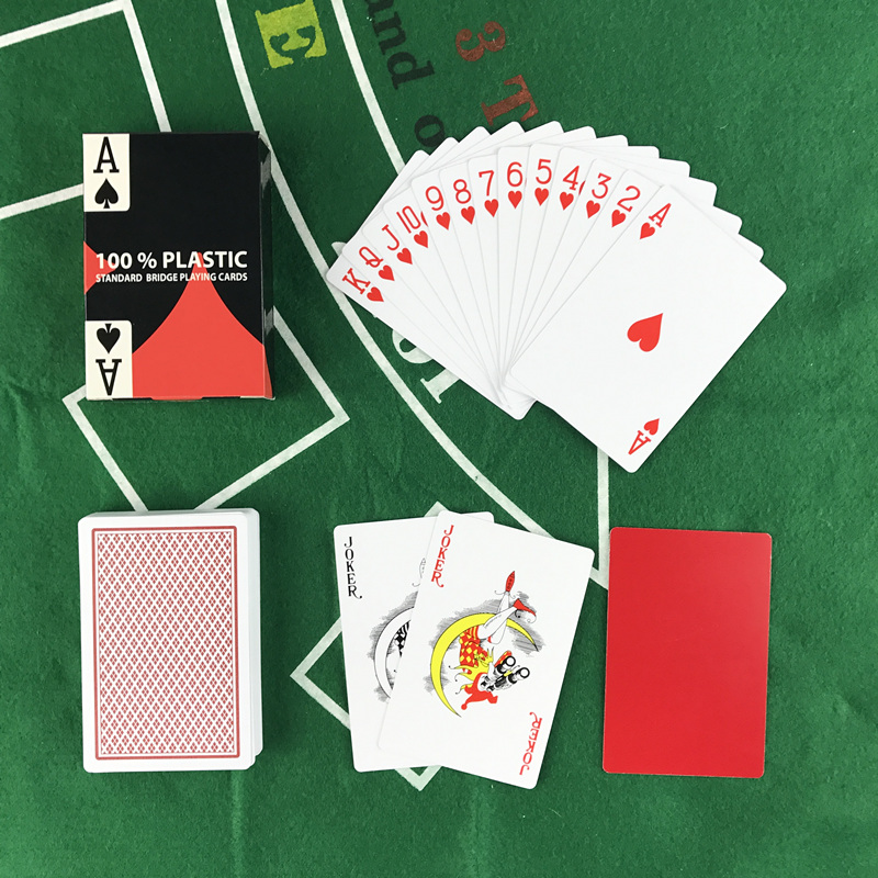 2 pz/lotto Baccarat Texas Hold - Board Game Yearbook review and price