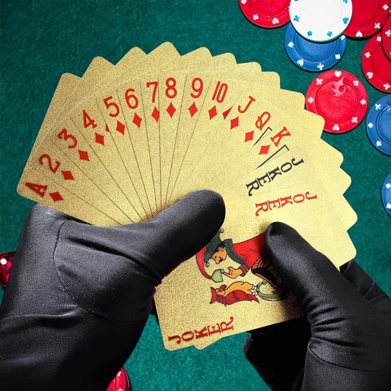 Nuove carte da gioco in oro 24 - Board Game Yearbook review and price